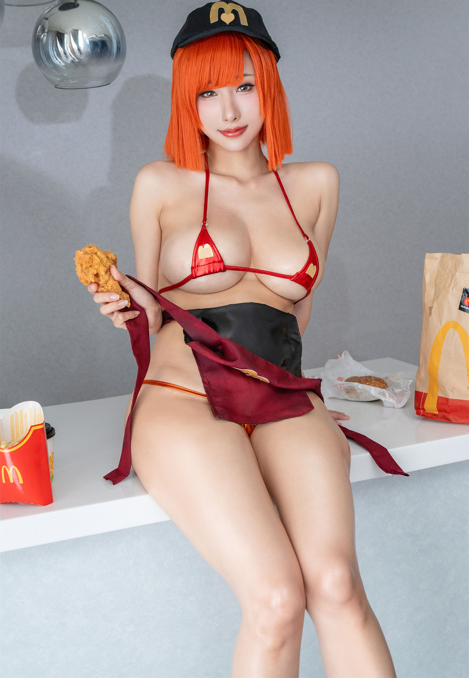 Hane Ame 雨波美女动漫博主性感Cosplay写真McDonald 麥當勞妈咪|柠檬皮美女写真