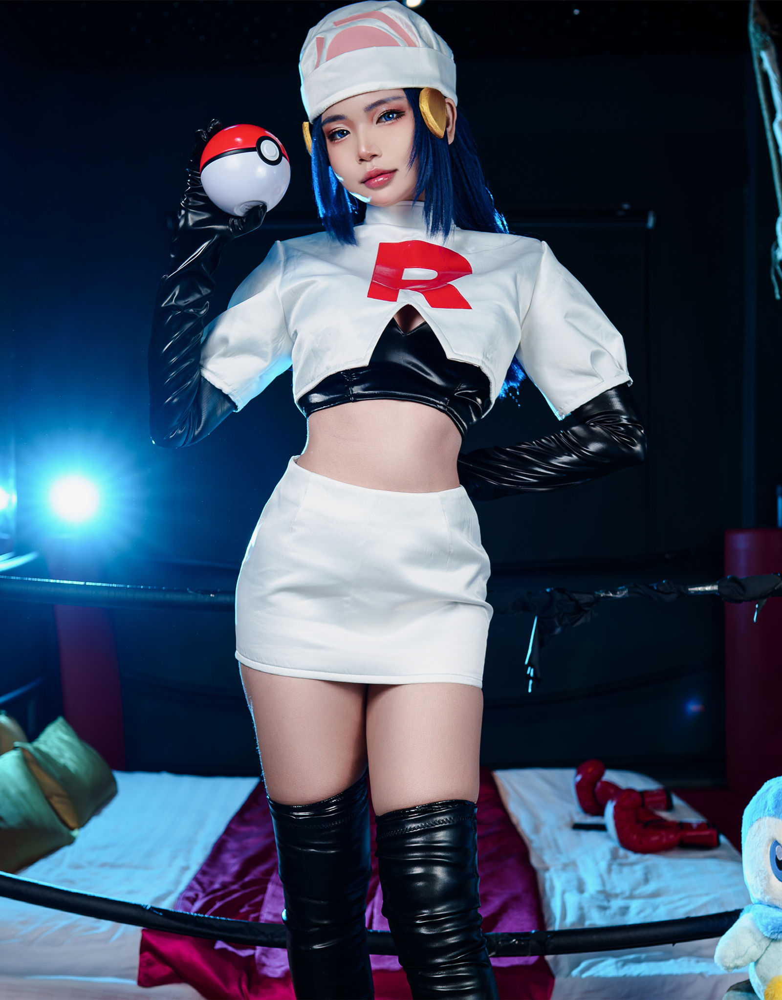 ZinieQ 美女动漫博主性感Cosplay写真Dawn Pokemon in Team Rocket costume|柠檬皮美女写真